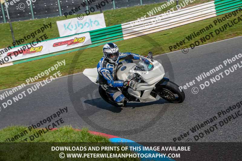 PJM Wedding Photography;enduro digital images;event digital images;eventdigitalimages;mallory park;mallory park photographs;mallory park trackday;mallory park trackday photographs;no limits trackdays;peter wileman photography;racing digital images;trackday digital images;trackday photos